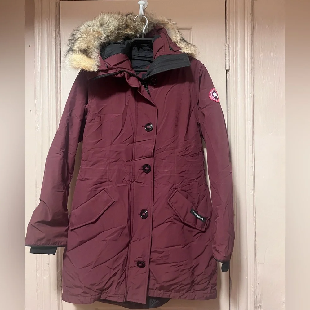 Canada Goose Rossclair Parka Elderberry Medium hood coyote fur down coat - Picture 4 of 14